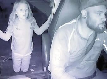 Ανατριχιαστική φωτογραφία δείχνει τις τελευταίες στιγμές 7χρονης που απήγαγε και σκότωσε διανομέας στο Τέξας