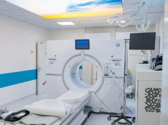 Γυναίκα πήγε για αξονική και πέθανε λόγω της… βαφής των μαλλιών της – Ο λόγος της τραγωδίας