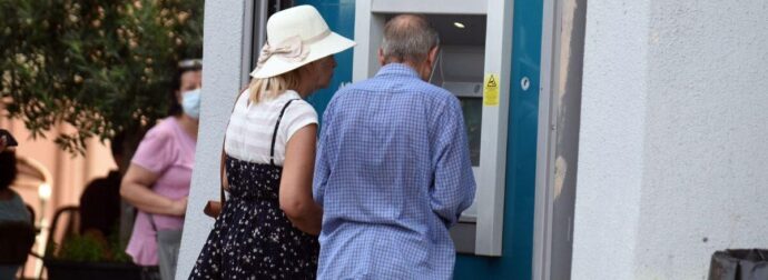 Έκτακτo για όσους έχουν λογαριασμό σε Εθνική, Alpha Bank, Πειραιώς