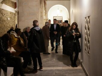 ΕΚΤΑΚΤΟ ΤΩΡΑ ΓΙΑ ΚΥΡΙΑΚΟ ΜΗΤΣΟΤΑΚΗ – ΤΙ ΣΥΜΒΑΙΝΕΙ ΣΤΑ ΧΑΝΙΑ ΚΑΤΑ ΤΗΝ ΠΕΡΙΦΟΡΑ ΤΟΥ ΕΠΙΤΑΦΙΟΥ