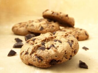 Προσοχή! Ανακαλούνται εκτάκτως μπισκότα και κέικ πασίγνωστης εταιρείας λόγω μόλυνσης από τρωκτικά – Μην τα καταναλώσετε