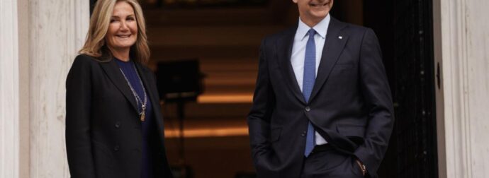 Μακρόν σε Μητσοτάκη: «Να απεξαρτηθούμε από ΗΠΑ και Κίνα»