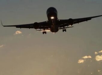 ΕΚΤΑΚΤΗ ΕΙΔΗΣΗ ΓΙΑ ΑΕΡΟΠΛΑΝΟ ΓΕΜΑΤΟ 228 ΕΠΙΒΑΤΕΣ – ΕΚΚΕΝΩΘΗΚΕ Η ΠΤΗΣΗ – ΠΑΝΙΚΟΣ ΣΤΟ ΑΕΡΟΔΡΟΜΙΟ