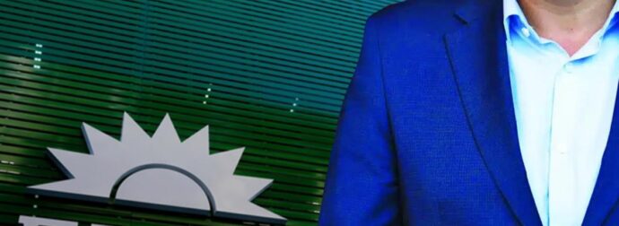 Ραγδαίες πολιτικές εξελίξεις: Μεταγραφή βόμβα πασίγνωστου Έλληνα βουλευτή στο ΠΑΣΟΚ, αλλάζουν οι ισορροπίες