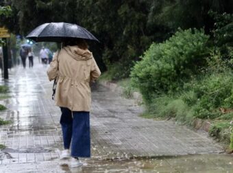 Καιρός: Επιστρέφει το «υγρό τοπίο» – Πού αναμένονται βροχές τις επόμενες ημέρες