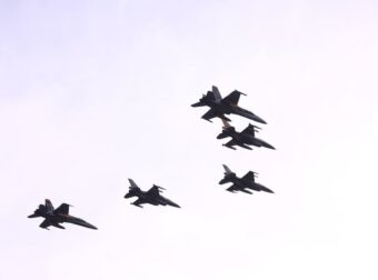 Γιατί πετούν μαχητικά αεροσκάφη στον ουρανό της Αθήνας