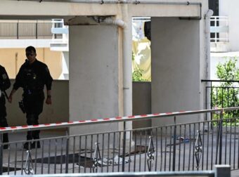 ΑΝΟΙΓΟΥΝ ΤΑ ΣΤΟΜΑΤΑ ΣΤΗΝ ΗΛΙΟΥΠΟΛΗ: “Η ΜΗΤΕΡΑ ΤΗΣ ΠΡΟΣΠΑΘΗΣΕ ΝΑ…”