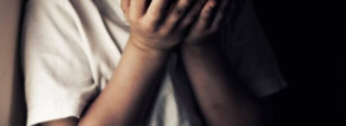ΔΙΕΡΡΕΥΣΕ ΤΟ ΟΝΟΜΑ: ΑΥΤΟΣ ΕΙΝΑΙ Ο ΓΙΑΤΡΟΣ ΠΟΥ ΚΑΚΟΠΟΙΗΣΕ ΠΑΝΩ ΑΠΟ 130 ΠΑΙΔΙΑ