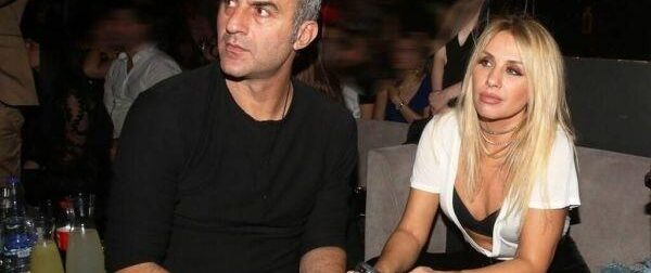 Γωγώ Μαστροκώστα: Η στιγμή που «λύγισε» ο Δήμαρχος Πάτμου βλέποντας τον Δέλλα στον Ευαγγελισμό