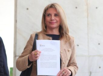 Αυτό είναι το επιτελείο του κόμματος Καρυστιανού: Τα 6 πρόσωπα που συγκροτούν τον στενό πυρήνα