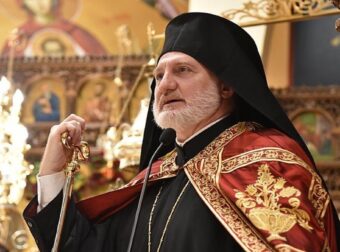 ΕΚΤΑΚΤΟ Εσπευσμένα στο νοσοκομείο ο Αρχιεπίσκοπος – Κατέρρευσε την ώρα της Θείας Λειτουργίας