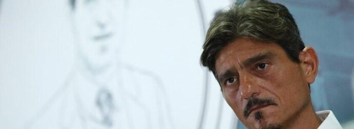 Αγανακτισμένος ο πρόεδρος του Παναθηναϊκού Δημήτρης Γιαννακόπουλος! Πηγαίνει πάνω κάτω και μονολογεί….