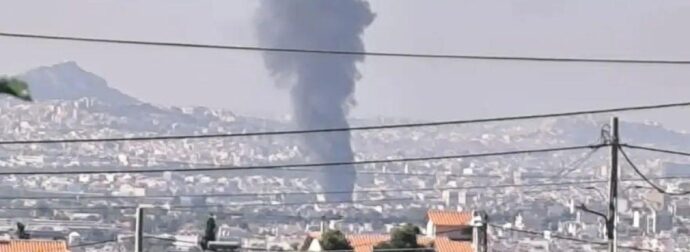 Συναγερμός στο Μενίδι: Μεγάλη φωτιά σε εξέλιξη – Πυκνοί καπνοί σκέπασαν περιοχές της Αττικής
