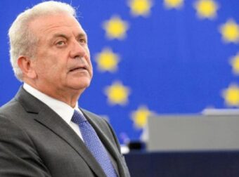 Qatargate: Ευρωπαϊκό ένταλμα για τον Αβραμόπουλο, στην Βουλή η δικογραφία – Οι τρεις βαριές κατηγορίες που ερευνώνται