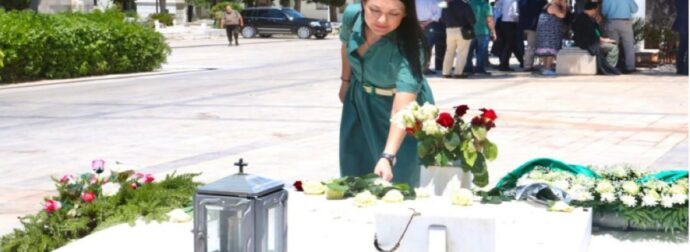 «Αχ ρε Ανδρέα…» – Η συγκινητική στιγμή της Νάντιας Γιαννακοπούλου στο μνημόσυνο του Παπανδρέου