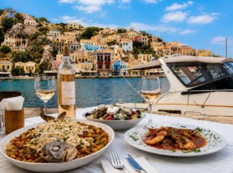 Pantelis Restaurant: Ένας γαστρονομικός «θησαυρός» στο λιμάνι της Σύμης
