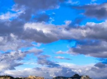 Καιρός 4/7: Άστατος με αυξημένες νεφώσεις – Τι λένε οι Σούζη – Μάλεση