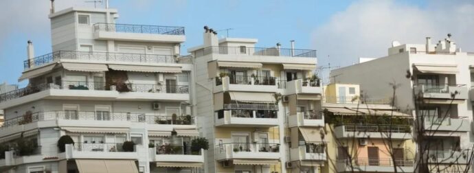 Τέλος στις ατελείωτες κόντρες στις πολυκατοικίες: «Κυβερνήτης» πλέον ο διαχειριστής – Τι αλλάζει στα κοινόχρηστα