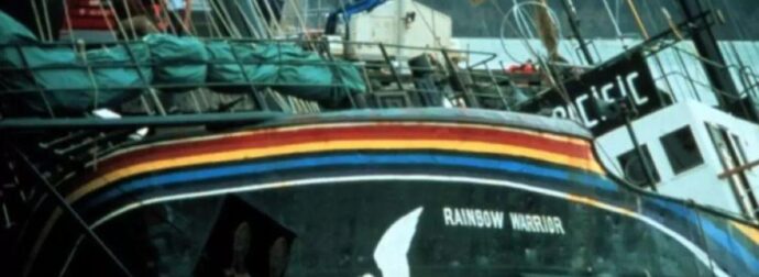 Σαν σήμερα 10 Ιουλίου 1985: Η μυστική επιχείρηση της Γαλλίας εναντίον του Rainbow Warrior και η σκοτεινή σκιά του Ψυχρού Πολέμου