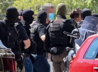 Υπόθεση Marfin: Προφυλακιστέοι οι δύο κατηγορούμενοι μετά από μαραθώνιες απολογίες