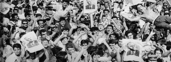 Σαν σήμερα Ιουλιανά 1965: Όταν η δημοκρατική νομιμοποίηση συγκρούστηκε με τη μοναρχική εξουσία