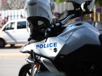 Ανατροπή-σοκ στο θρίλερ της Κυψέλης: Σε ποιον ανήκει τελικά η σορός που βρέθηκε σε προχωρημένη σήψη μέσα στη βαλίτσα!