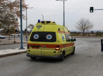 Σοκαριστικό τροχαίο στα Χανιά: Σύγκρουση ασθενοφόρου με αυτοκίνητο – Νεκρός ο ασθενής