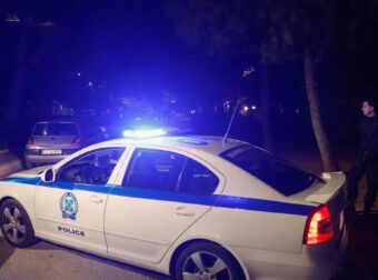 Αίσιο τέλος για τις 9χρονες δίδυμες που είχαν απαχθεί στη Γλυφάδα – Βρέθηκαν ασφαλείς και επέστρεψαν στο σπίτι τους