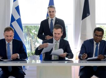 Έπεσαν οι υπογραφές για την ηλεκτρική διασύνδεση Ελλάδας – Κύπρου – Νέα ώθηση στις επενδύσεις και την ενεργειακή ανάπτυξη