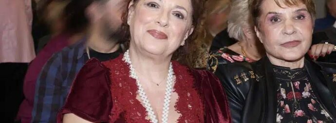 Ελένη Ράντου: Με πουά μπικίνι στα 62 της – Η καλοκαιρινή φωτογραφία από τη Λευκάδα