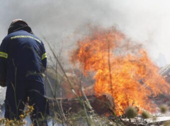 Φωτιά τώρα στο Σπαθοβούνι Κορίνθου: Συναγερμός στην Πυροσβεστική – Σπεύδουν δυνάμεις στο σημείο