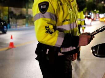Αλκοτέστ και τα μεσημέρια: Το σχέδιο της Τροχαίας για τους αιφνιδιαστικούς ελέγχους