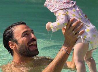 Αντρέας Γεωργίου: Έκανε τατουάζ το πατουσάκι της κόρης του – Η ανάρτηση για τα πρώτα της γενέθλια