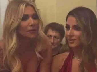 Η Αγγελική Ηλιάδη έγινε νονά και μαγνήτισε όλα τα βλέμματα με την τουαλέτα που φόρεσε