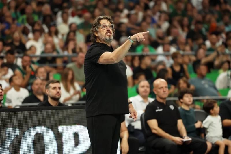 Τρινκιέρι: «Ήμασταν καλύτεροι από το ματς με την Παρτίζαν – Έπρεπε να πάρουμε καλύτερες αποφάσεις στα τελευταία τρία λεπτά»