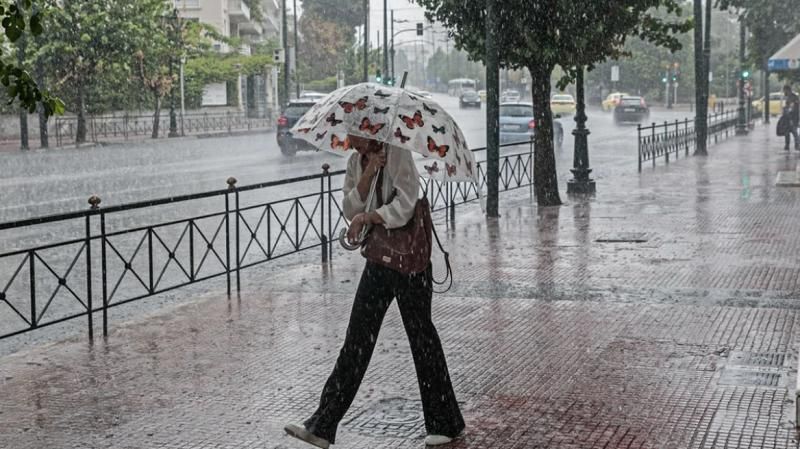 Καιρός: Έκτακτος συναγερμός και ραγδαία επιδείνωση με καταιγίδες και χαλάζι – Οι περιοχές που θα «χτυπήσει»
